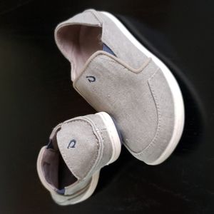 OluKai Canvas Slip-on Sneaker Shoe Gray Size 1